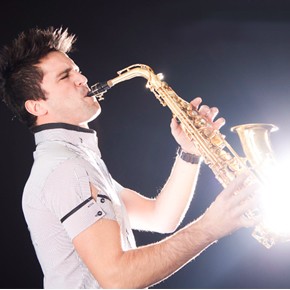 Benjamín Dorado (Saxofón)